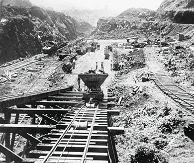 Figure 22.15 Recurring landslides made the excavation of the Culebra Cut one of the most technically challenging elements in the construction of the Panama Canal.