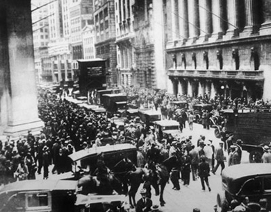 Figure 25.4 October 29, 1929, or Black Tuesday, witnessed thousands of people racing to Wall Street discount brokerages and markets to sell their stocks. Prices plummeted throughout the day, eventually leading to a complete stock market crash.