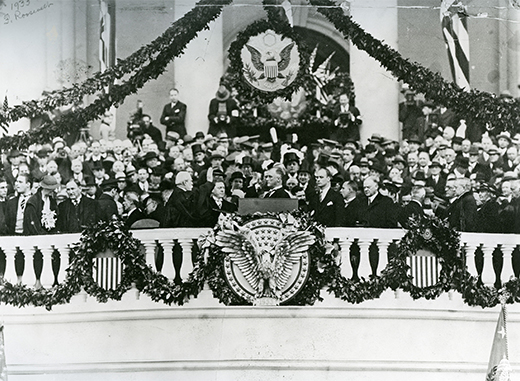 Figure 26.4 Roosevelt’s inauguration was truly a day of new beginnings for the country. The sun breaking through the clouds as he was being sworn in became a metaphor for the hope that people felt at his presidency.