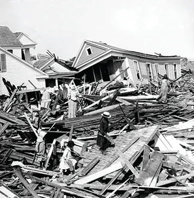 Figure 21.4 The 1900 hurricane in Galveston, Texas, claimed more lives than any other natural disaster in American history. In its wake, fearing that the existing corrupt and inefficient government was not up to the job of rebuilding, the remaining residents of the town adopted the commission system of local government.